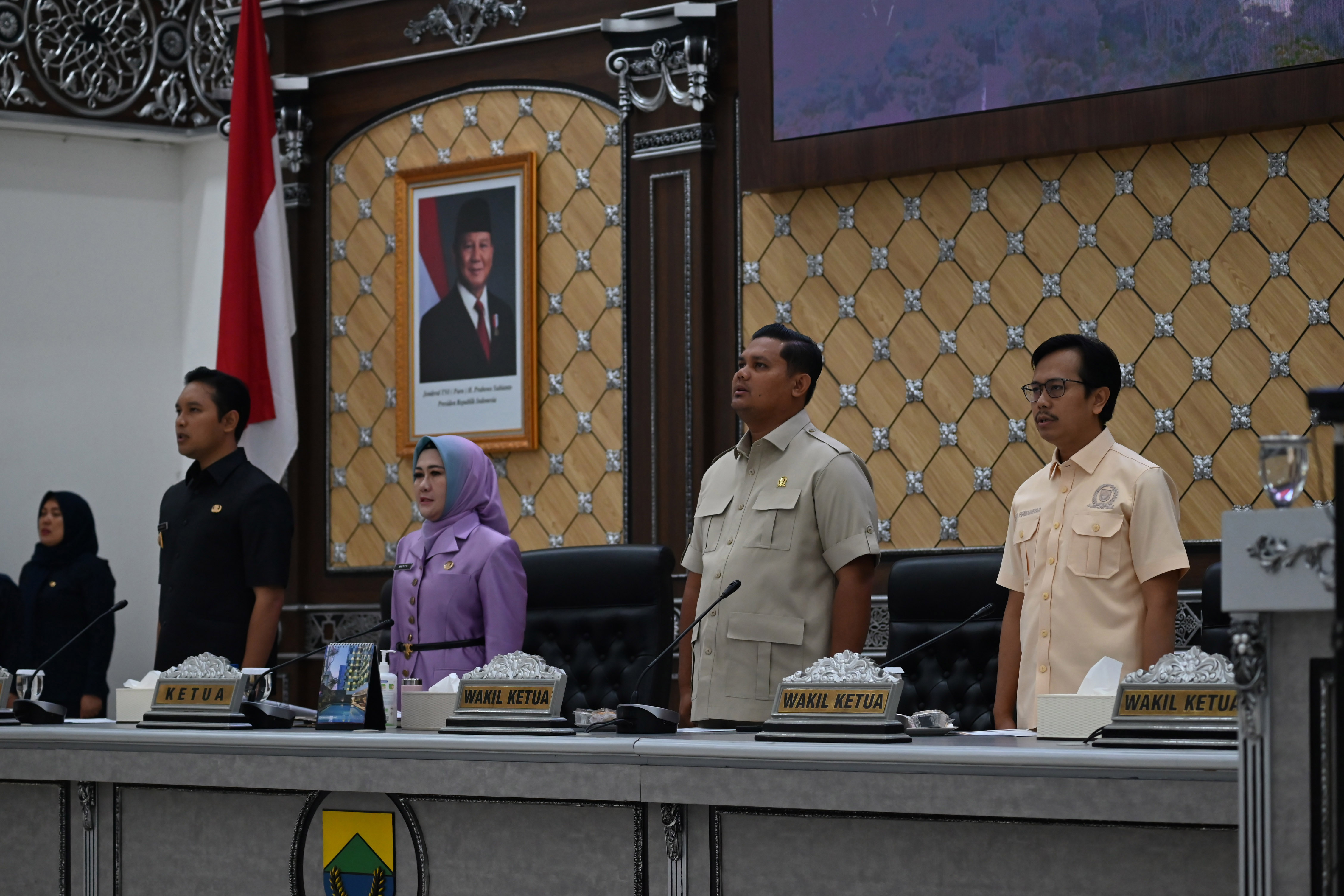 Rapat Paripurna - Penyampaian Nota Pengantar Bupati Cianjur Mengenai Rancangan Perubahan KUA dan PPAS APBD Kabupaten Cianjur Tahun Anggaran 2025